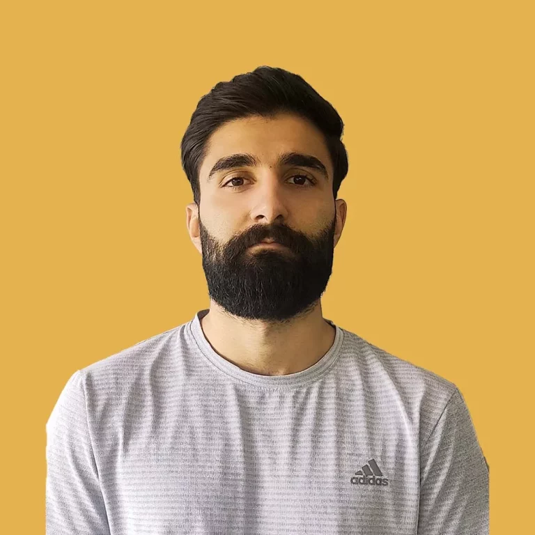 آقای بیانی مربی ورزشی